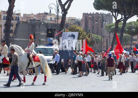 Rome, Italie. 11th mai 2022. Une scène du nouveau film réalisé par le réalisateur italien Nanni Moretti à Rome (Credit image: © Matteo Nardone/Pacific Press via ZUMA Press Wire) Banque D'Images