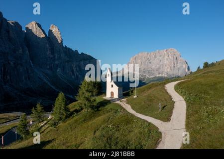 Cappella di San Maurizio dans le col de Gardena dans le Tyrol du Sud, Italie, Europe. Banque D'Images