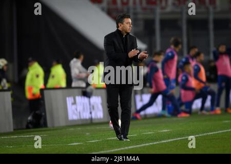 Buenos Aires, Argentine. 11th mai 2022. Marcelo Gallardo, gérant de River plate, applaudit lors du match Copa de la Liga de 2022 entre River plate et Tigre à l'Estadio Mas Monumental. Score final; River plate 1:2 Tigre. Crédit : SOPA Images Limited/Alamy Live News Banque D'Images