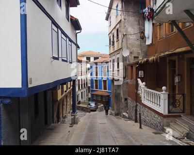 Cudillero, un village de pêcheurs sur la côte des Asturies. Espagne. Banque D'Images