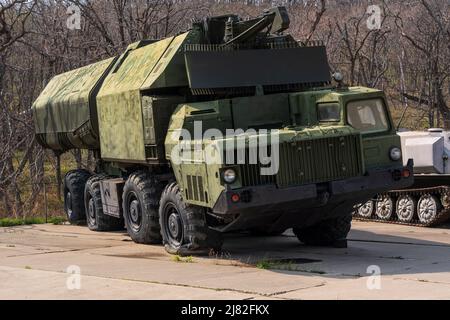 Lance-missiles tactiques automoteur. Photo de haute qualité Banque D'Images