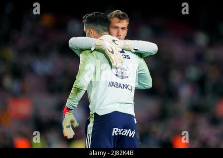 Ruben Blanco et Matias Dituro de RC Celta pendant le match de la Liga entre FC Barcelone et RC Celta joué au stade Camp Nou le 10 mai 2022 à Barcelone, Espagne. (Photo de Sergio Ruiz / PRESSINPHOTO) Banque D'Images