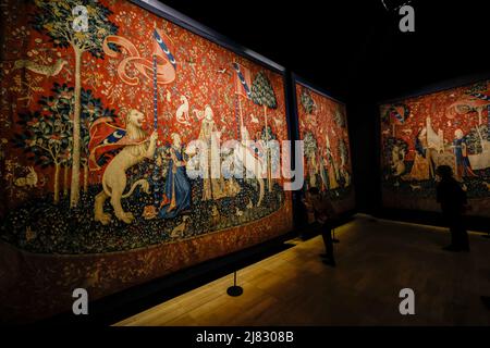 RÉOUVERTURE DU MUSÉE CLUNY DE PARIS Banque D'Images