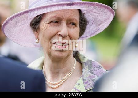 La princesse royale participe à la fête annuelle du jardin de l'association Not Forgotten à Buckingham Palace à Londres. Date de la photo: Jeudi 12 mai 2022. Banque D'Images