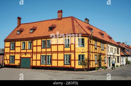 Ancienne maison typique à colombages du 19th siècle à Ystad, Scania, Suède, Scandinavie Banque D'Images