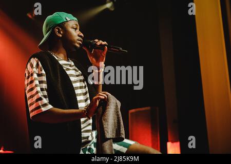 Berne, Suisse. 12th mai 2022. Le rappeur germano-camerounais Bovann joue un concert à Bierhübeli à Berne. (Photo : Tilman Jentzsch). Credit: Gonzales photo/Alamy Live News Banque D'Images