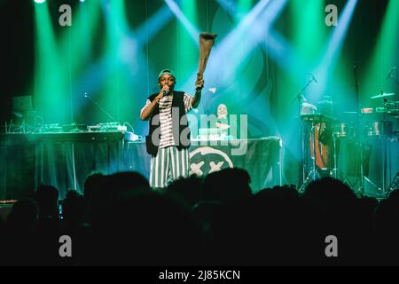 Berne, Suisse. 12th mai 2022. Le rappeur germano-camerounais Bovann joue un concert à Bierhübeli à Berne. (Photo : Tilman Jentzsch). Credit: Gonzales photo/Alamy Live News Banque D'Images