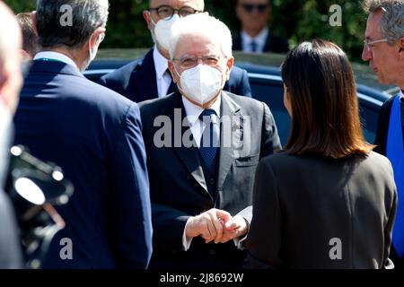 Sorrente, Italie. 13th mai 2022. Sergio Mattarella Président de la République italienne, pendant le forum vers le Sud, la stratégie européenne pour une nouvelle saison géopolitique, économique et socioculturelle de la Méditerranée, organisée par le Ministère du Sud et la maison européenne - Ambrosetti, qui s'est tenue à Sorrente à la Villa Zagara. Sorrento, Italie, 13 mai 2022. (Photo par Vincenzo Izzo/Sipa USA) crédit: SIPA USA/Alay Live News Banque D'Images