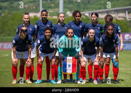 Zenica, Bosnie-Herzégovine, 12th mai 2022. L'équipe de France s'est mise en file lors du championnat 2022 semi-finale de l'UEFA féminin des moins de 17 ans entre l'Allemagne U17 et la France U17 au centre d'entraînement de football FF BH à Zenica, en Bosnie-Herzégovine. 12 mai 2022. Crédit : Nikola Krstic/Alay Banque D'Images