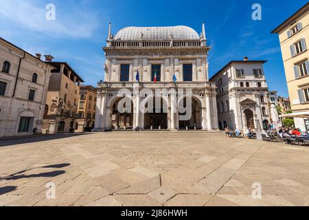 Brescia. Ancien palais de Loggia (Palazzo della Loggia) de style Renaissance, 1492-1574, place de la ville de Loggia (Piazza della Loggia). Lombardie, Italie. Banque D'Images