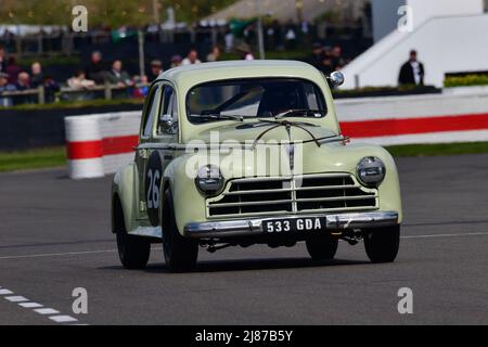 Bryn Griffiths, Peugeot 203, Sopwith Cup, c'était une course de vingt minutes pour des véhicules d'un type qui a concouru jusqu'en 1956, il a présenté un considérablement wi Banque D'Images