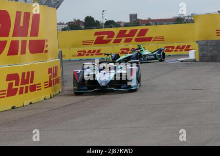 Allemagne, Berlin, 13 mai 2022.Oliver Turvey au shakedown.le championnat officiel 'ABB FIA Formula E Championship 2021/22' se compose de 16 courses, qui se tiennent dans 10 villes différentes dans le monde. Le Shell recharge Berlin E-Prix 2022 est le 14th et 15th mai 2022 avec une double course à Berlin. La série de courses électriques 2021/2022 aura lieu à l'ancien aéroport de Tempelhof. Banque D'Images