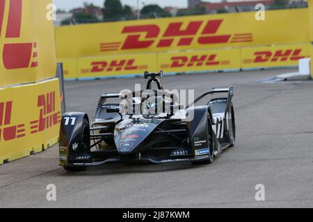 Allemagne, Berlin, 13 mai 2022. Lucas di Grassi au shakedown.le championnat officiel 'ABB FIA Formula E Championship 2021/22' se compose de 16 courses, qui se tiennent dans 10 villes différentes dans le monde. Le Shell recharge Berlin E-Prix 2022 est le 14th et 15th mai 2022 avec une double course à Berlin. La série de courses électriques 2021/2022 aura lieu à l'ancien aéroport de Tempelhof. Banque D'Images