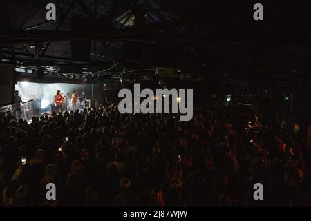 13 mai 2022 : le chanteur-compositeur-interprète et guitariste anglais James Bay présente un spectacle complet au Leadmill à Sheffield, lors de la dernière nuit de sa tournée au Royaume-Uni en 2022. La tournée se produit avant la sortie de son album studio de 3rd â€˜Leapâ€™ en juillet. Le Leadmill est toujours menacé de se fermer alors que des milliers de personnes signent une pétition pour sauver le lieu emblématique. Arctic Monkeys, Richard Hawley, Jarvis Cocker et amenez-moi les Oli Sykes de l'Horizonâ€™s sont parmi les artistes de Sheffield qui ont parlé en soutien au lieu (Credit image: © Myles Wright/ZUMA Press Wire) Banque D'Images