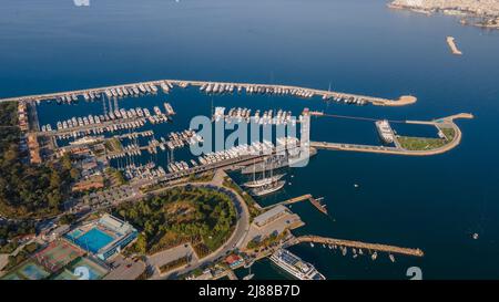 Marina floisvou et les environs, Palaio Faliro, Athènes, Grèce Banque D'Images