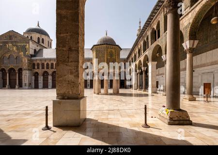 Damas, Syrie - Mai 2022 : la mosquée Omeyyade, également connue sous le nom de Grande Mosquée de Damas Banque D'Images