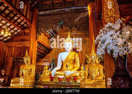 Temple Wat Ban Den ou Wat Banden Complex dans le district de Mae Taeng, Chiang Mai, Thaïlande Banque D'Images