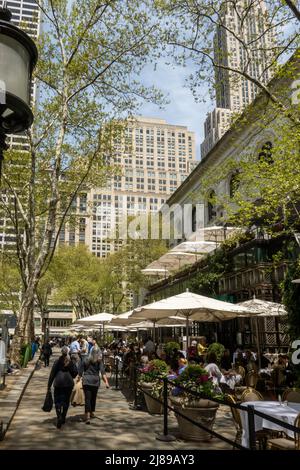 Bryant Park a de beaux paysages au printemps, New York City, USA 2022 Banque D'Images