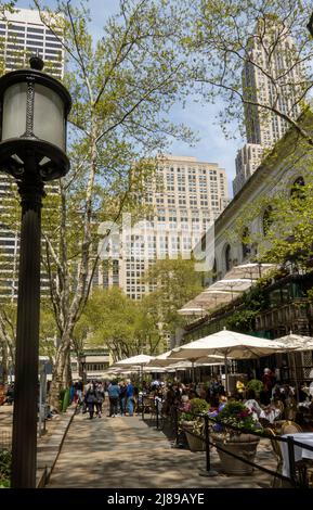 Bryant Park a de beaux paysages au printemps, New York City, USA 2022 Banque D'Images