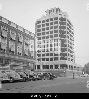 Washington, Yakima. Monument à la dépression. Hôtel inachevé situé au centre de la ville. Construction abandonnée après l'effondrement de 1929. Banque D'Images