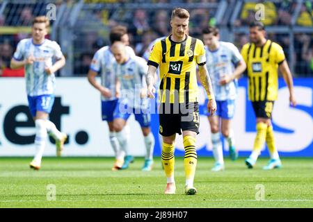 DORTMUND, ALLEMAGNE - MAI 14: Marco Reus de Borussia Dortmundd déçu pendant le 1. Match de Bundesliga entre Borussia Dortmund et Hertha BSC à signal-Iduna-Park le 14 mai 2022 à Dortmund, Allemagne (photo de Joris Verwijst/Orange Pictures) Banque D'Images