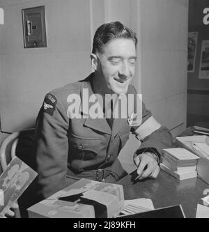 [Photo sans titre, peut-être liée à: Washington, D.C. Assemblée internationale des étudiants. L'officier pilote Russell Garlick, un délégué de la Nouvelle-Zélande]. Banque D'Images