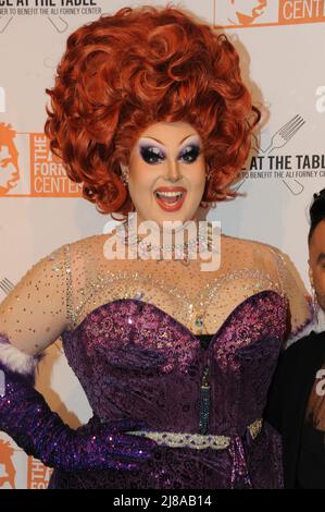 Ali Forney place au Gala de la Table célébrant les talents LGBT tapis rouge à Cipriani Wall Street à New York photos de Nadja Sayej Banque D'Images