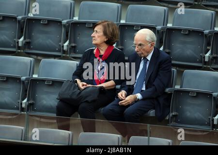 Rome, Italie. 14th mai 2022. ROME, ITALIE - 14.05.2022: VIP à tribuna. Giuliano Amato, presidente della corte costituzionale con la moglie Diana Vincenzi in tribuna agli internazionali di tennis di Roma. Crédit : Agence photo indépendante/Alamy Live News Banque D'Images