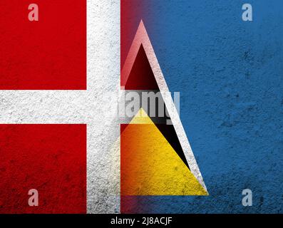 Le Royaume du Danemark drapeau national avec drapeau national de Sainte-Lucie. Grunge l'arrière-plan Banque D'Images