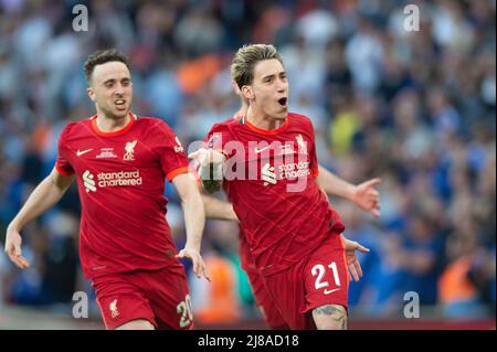 Londres, Royaume-Uni. 14th mai 2022. Kostas Tsimikas, de Liverpool, fête son but lors du match de finale de la coupe FA entre Chelsea et Liverpool au stade Wembley, Londres, Angleterre, le 14 mai 2022. Photo de Salvio Calabre. Utilisation éditoriale uniquement, licence requise pour une utilisation commerciale. Aucune utilisation dans les Paris, les jeux ou les publications d'un seul club/ligue/joueur. Crédit : UK Sports pics Ltd/Alay Live News Banque D'Images