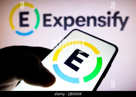 Brésil. 14th mai 2022. Sur cette photo, le logo Expensify s'affiche sur un smartphone et en arrière-plan. (Credit image: © Rafael Henrique/SOPA Images via ZUMA Press Wire) Banque D'Images