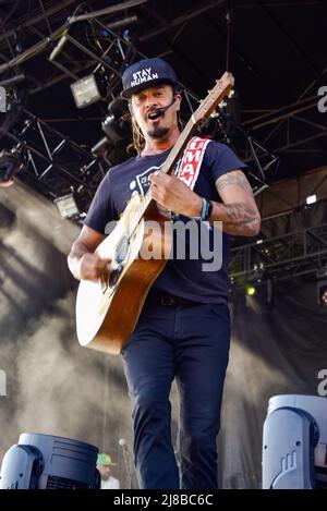 Redondo Beach, Californie, États-Unis. 14th mai 2022. Michael Franti se présentant le jour 2 du festival DE LA VIE PLAGE . Crédit : Ken Howard/Alay Live News Banque D'Images