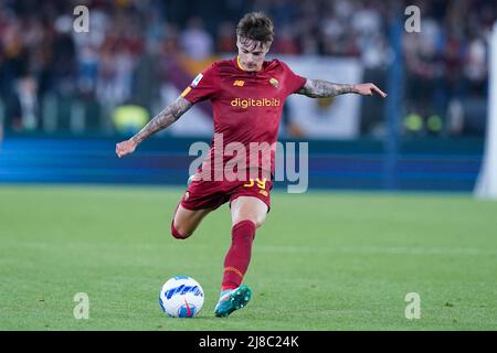 Rome, Italie. 14th mai 2022. Nicola Zalewski de AS Roma pendant la série Un match entre Roma et Venezia au Stadio Olimpico, Rome, Italie, le 14 mai 2022. Credit: Giuseppe Maffia/Alay Live News Banque D'Images