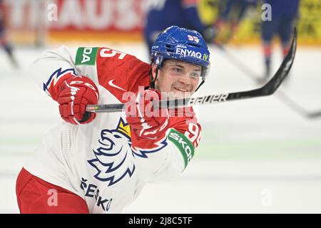 Matej Blumel (CZE) en action lors du Championnat du monde de hockey sur glace 2022 de l'IIHF, match du groupe B République tchèque contre Grande-Bretagne, le 14 mai 2022, à Tampere, Finlande. (Photo CTK/Michal Kamaryt) Banque D'Images