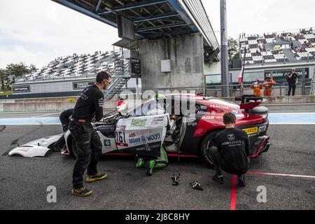 161 CARRIERE Christophe, DUMAINE Dider, AGS Event, Aston Martin Vantage AMR GT4, action lors de la ronde 2nd du Championnat de France FFSA GT 2022, du 13 au 15 mai sur le circuit de Nevers Magny-cours à Magny-cours, France - photo Alexandre Guillaumot / DPPI Banque D'Images