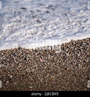 Vue sur les montagnes Rocheuses avec vue sur la mer ​​wave. Banque D'Images