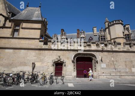 MUSÉE DE CLUNY APRÈS RÉOUVERTURE Banque D'Images