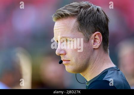 NIJMEGEN, PAYS-BAS - MAI 15: 4th Ingmar Oostrom officiel pendant le match néerlandais Eredivisie entre N.E.C. et Fortuna Sittard à Het Goffertstadion le 15 mai 2022 à Nijmegen, pays-Bas (photo de Broer van den Boom/Orange Pictures) Banque D'Images