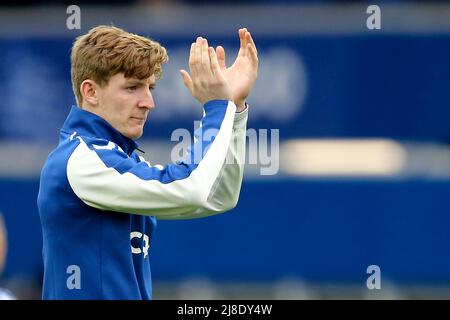 Everton, Royaume-Uni. 15th mai 2022. Anthony Gordon, d'Everton, a été abattu à la fin du match. Premier League Match, Everton v Brentford au Goodison Park à Liverpool le dimanche 15th mai 2022. Cette image ne peut être utilisée qu'à des fins éditoriales. Utilisation éditoriale uniquement, licence requise pour une utilisation commerciale. Aucune utilisation dans les Paris, les jeux ou les publications d'un seul club/ligue/joueur. photo par Chris Stading/Andrew Orchard sports Photography/Alamy Live News crédit: Andrew Orchard sports Photography/Alamy Live News Banque D'Images