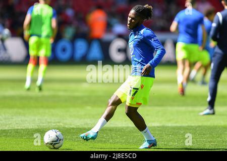 SHEFFIELD, ROYAUME-UNI. MAI 14th Alex Mighten, de la forêt de Nottingham, se réchauffe avant le début du match de la demi-finale du championnat Sky Bet de la demi-finale de 1st jambes entre Sheffield United et la forêt de Nottingham à Bramall Lane, Sheffield, le samedi 14th mai 2022. (Credit: Jon Hobley | MI News) Credit: MI News & Sport /Alay Live News Banque D'Images