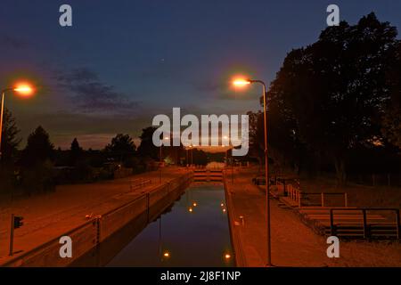 Vollmond über Steinhuder Meer. Banque D'Images