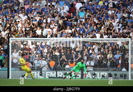 Londres, Royaume-Uni. 14th mai 2022. Cesar Azpilicueta (C) manque dans le tir de pénalité à l'Emirates FA Cup final avec Chelsea v Liverpool au stade Wembley, Londres, Royaume-Uni, le 14 mai 2022 crédit: Paul Marriott/Alay Live News Banque D'Images