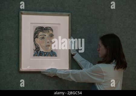 Londres, Royaume-Uni, 16 mai 2022. Pablo Picasso (1881-1973) tête de femme No 2. Portrait de Dora Maar, 1939 cette œuvre est tirée de l'édition de 104, imprimée par Lacourière, publiée par Ambroise Volard, Paris, 1942 Bonhams vente aux enchères de Picassomania. Estimation: £25 000-35 000. La vente a lieu le 18 mai à Bonhams New Bond Street. Credit. amer ghazzal/Alamy Live News Banque D'Images
