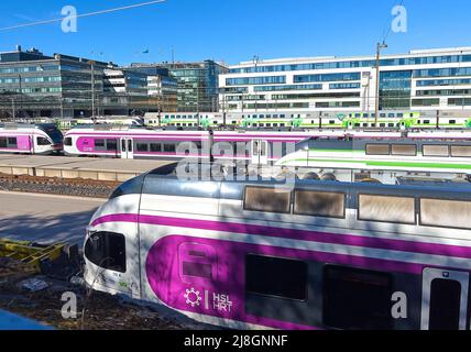 Gare principale d'Helsinki, Finlande, 12 mars 2022. © Peter Schatz / Alamy Live News Banque D'Images