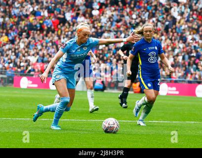 LONDRES, ANGLETERRE - 15 MAI : Chloe Kelly de Manchester City WFC lors de la finale de la coupe FA féminine entre Chelsea Women et Manchester City Women à Wembley St Banque D'Images