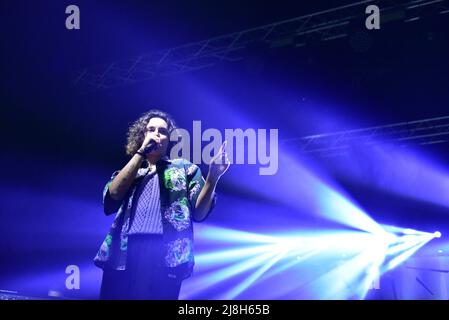 14 mai 2022, Naples, Italie: Madame, nom de scène de Francesca Caleeo, est un rappeur italien et auteur-compositeur-interprète dans son live Tour 2022 à PalaPartenope. (Image de crédit: © Paola Visone/Pacific Press via ZUMA Press Wire) Banque D'Images