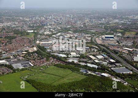 Vue aérienne de Holbeck et Beeston en direction du centre-ville de Leeds Banque D'Images