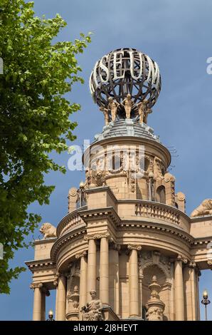 Ball at the Top of the London Coliseum, Coliseum Theatre à St Martins Lane, Westminster conçu par Frank Matcham pour Oswald Stoll Banque D'Images