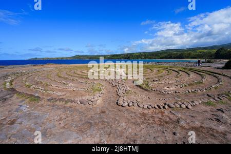 Kapalua Labyrinth sur la pointe Makaluapuna à l'ouest de Maui, Hawaï - Monument sacré fait de fossés circulaires qui remernent les dieux hawaïens Banque D'Images