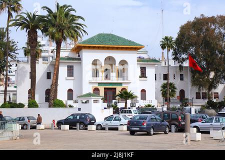 CASABLANCA, MAROC - 22 FÉVRIER 2022 : architecture de la place Mohammed V dans le centre-ville de Casablanca, Maroc. Casablanca est la plus grande ville du Maroc. Banque D'Images